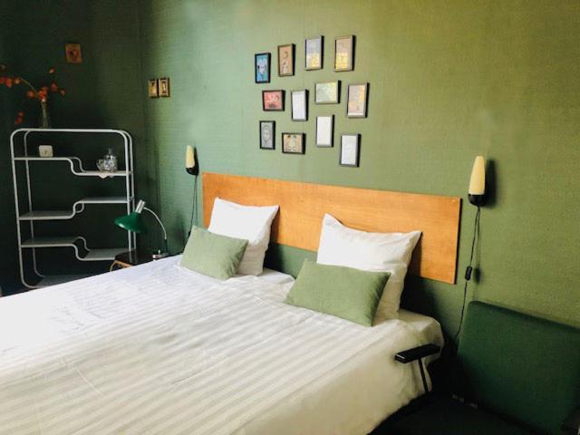 Logis Pastis Hotel