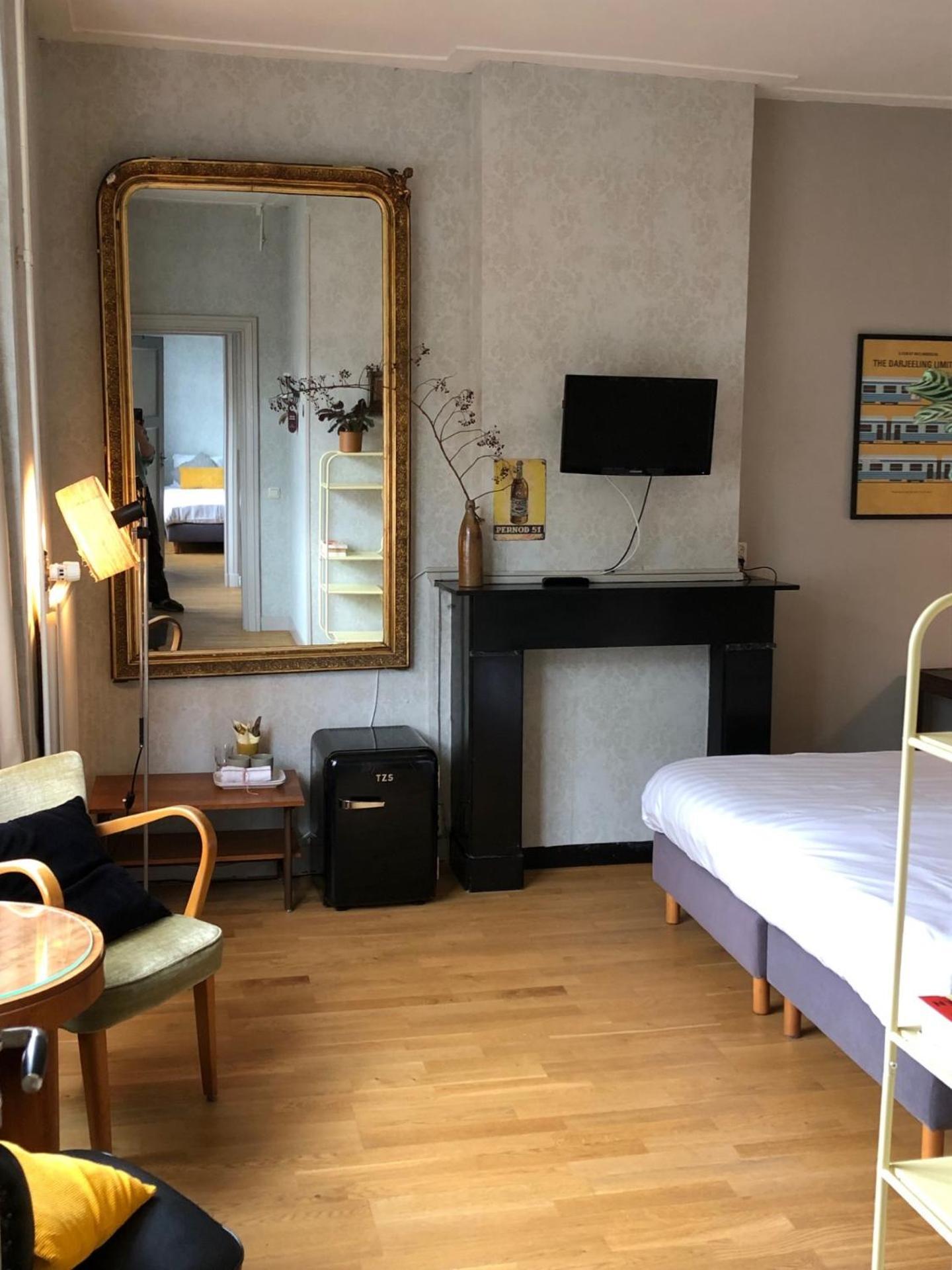 Logis Pastis Hotel